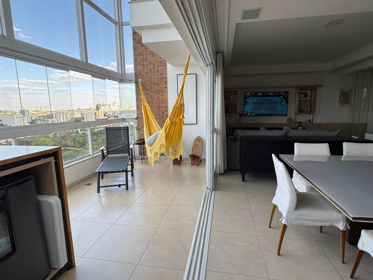 Apartamento Duplex Mobiliado de Alto Padrão - 3 Suítes com Vista Privilegiada