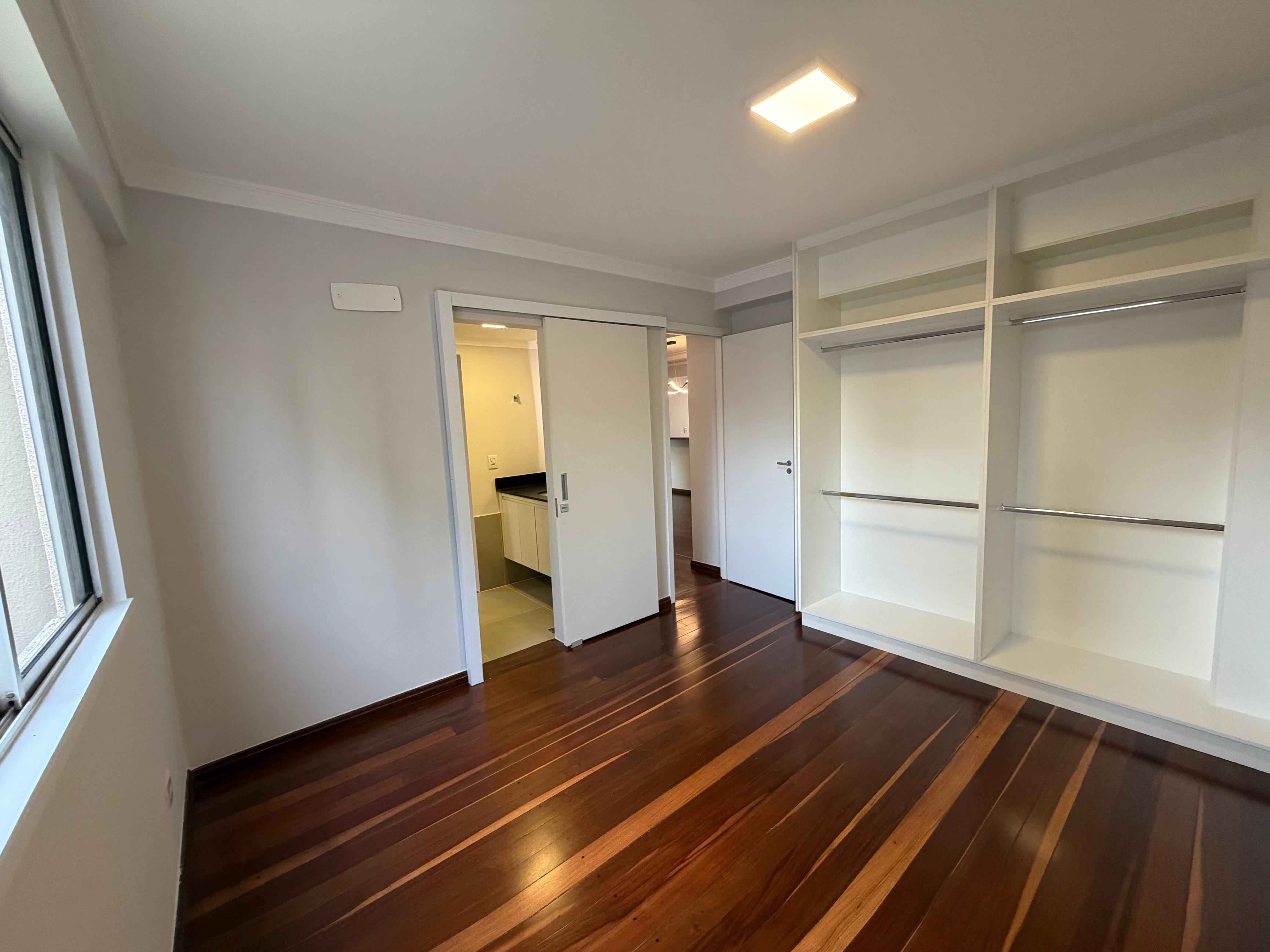 Apartamento Reformado 160m² - Edifício Grécia - Setor Oeste