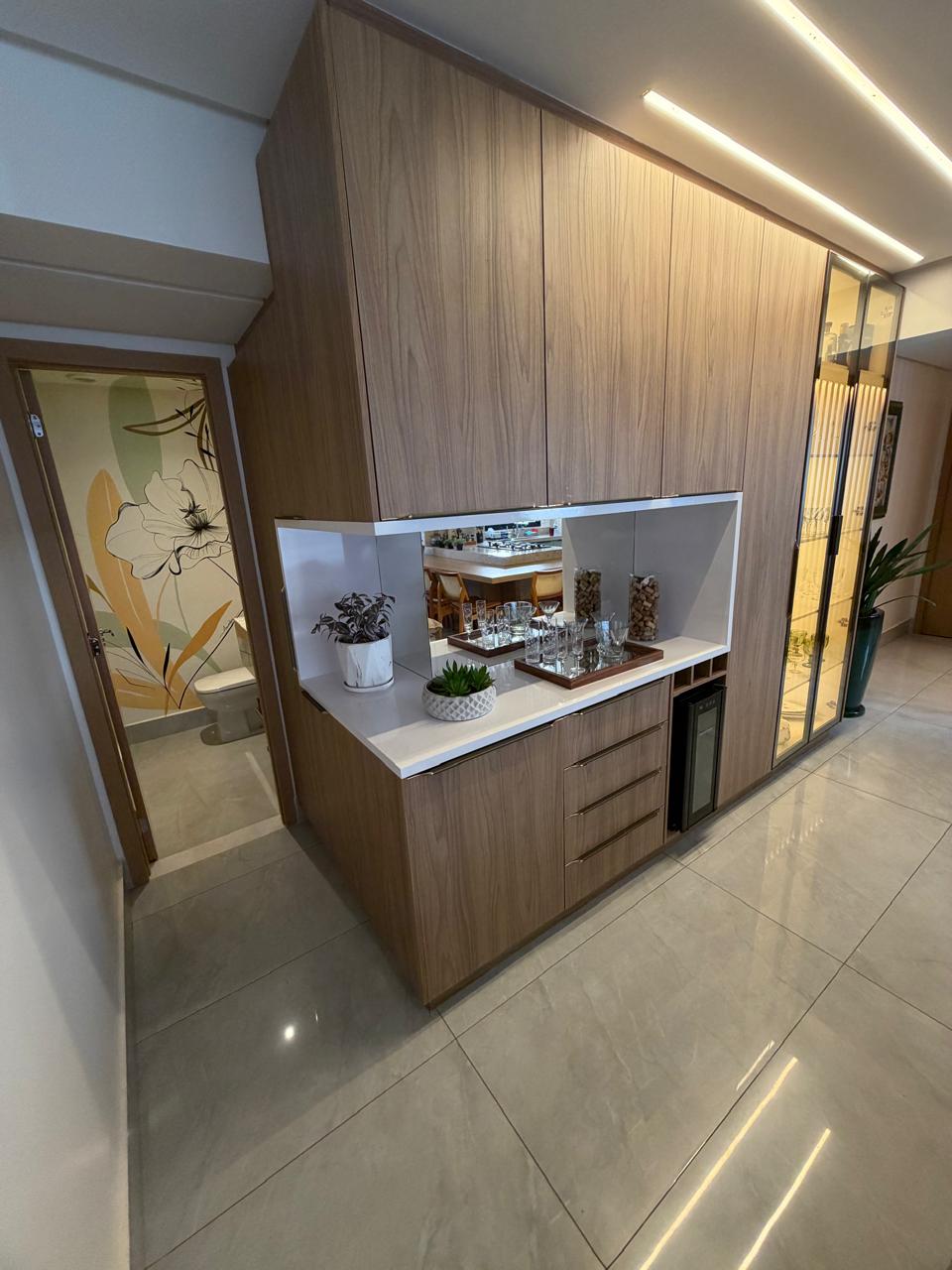 Apartamento Alto Padrão no Residencial Jardim Bueno - 3 Suítes com Armários, Projeto Luminotécnico e Churrasqueira Gourmet