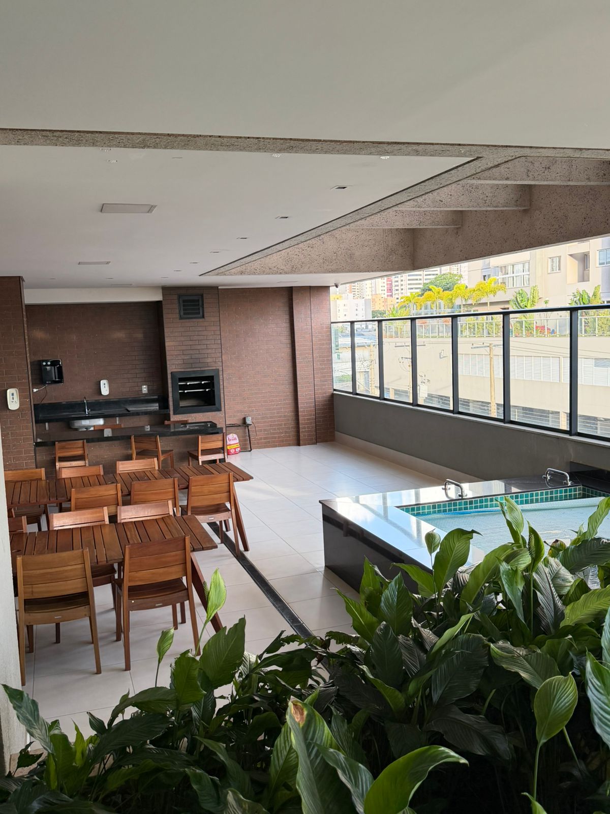 Apartamento Alto Padrão no Residencial Jardim Bueno - 3 Suítes com Armários, Projeto Luminotécnico e Churrasqueira Gourmet