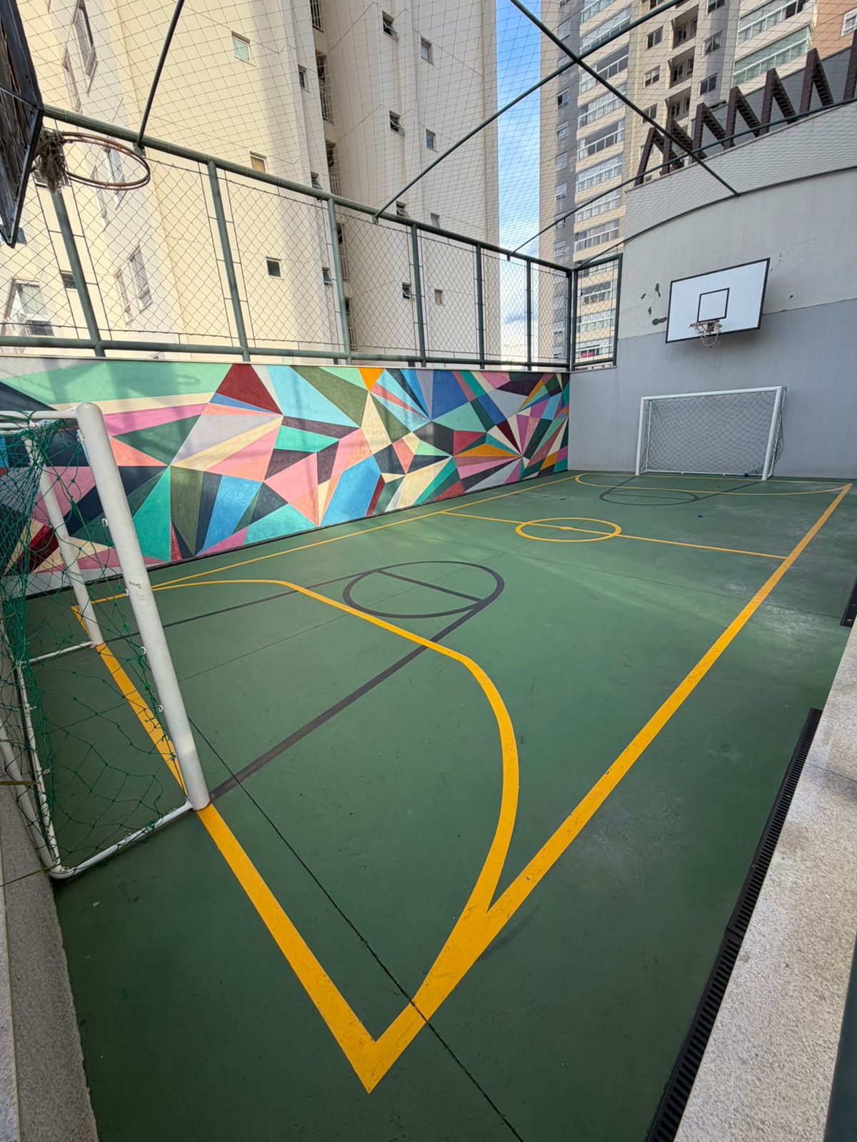 Apartamento Alto Padrão no Residencial Jardim Bueno - 3 Suítes com Armários, Projeto Luminotécnico e Churrasqueira Gourmet