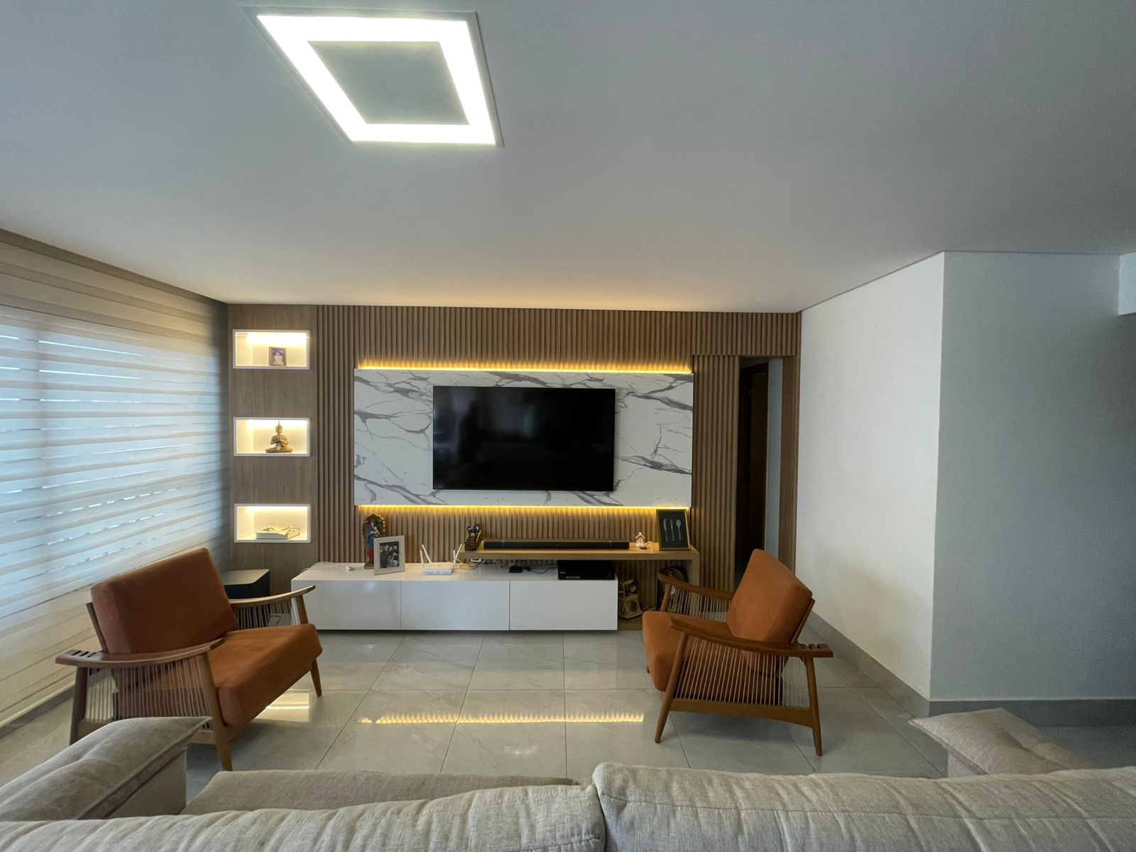 Apartamento Alto Padrão no Residencial Jardim Bueno - 3 Suítes com Armários, Projeto Luminotécnico e Churrasqueira Gourmet