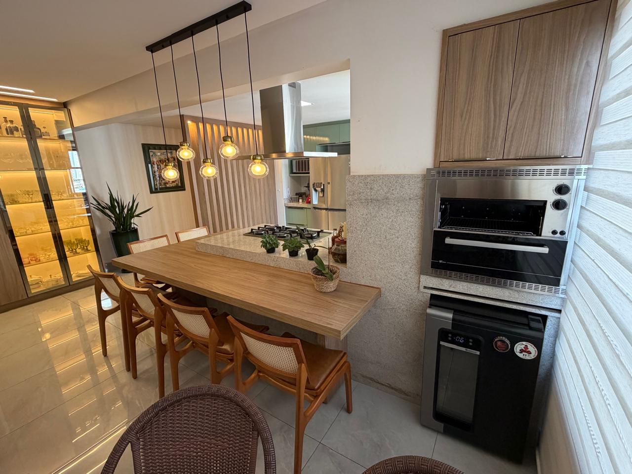 Apartamento Alto Padrão no Residencial Jardim Bueno - 3 Suítes com Armários, Projeto Luminotécnico e Churrasqueira Gourmet