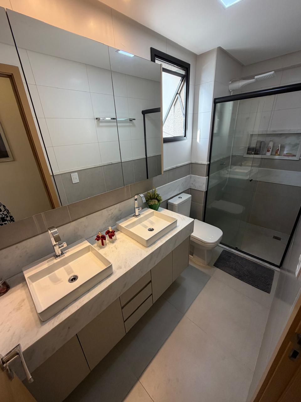 Apartamento Alto Padrão no Residencial Jardim Bueno - 3 Suítes com Armários, Projeto Luminotécnico e Churrasqueira Gourmet