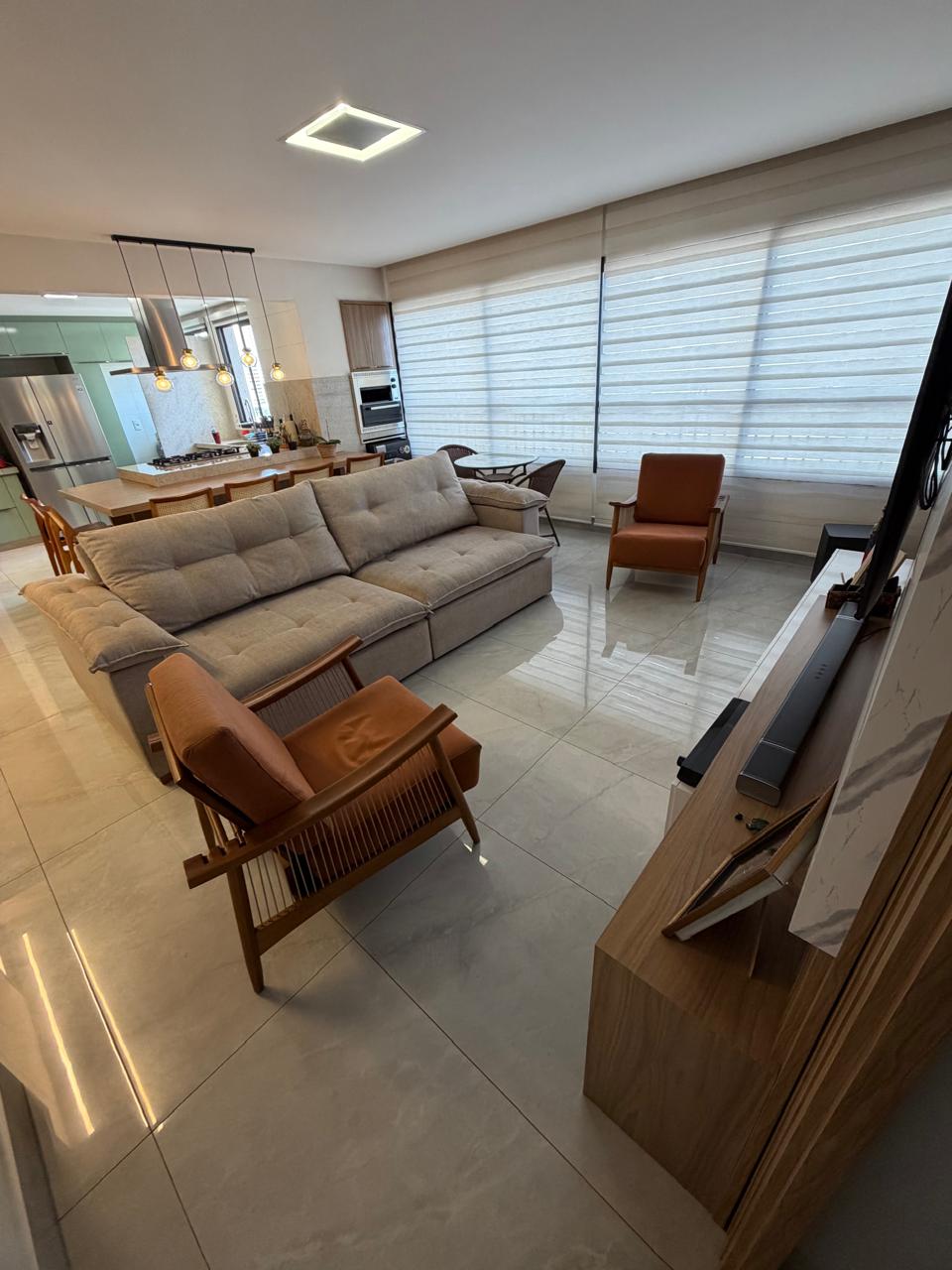 Apartamento Alto Padrão no Residencial Jardim Bueno - 3 Suítes com Armários, Projeto Luminotécnico e Churrasqueira Gourmet