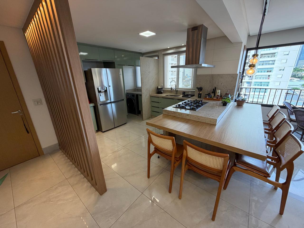 Apartamento Alto Padrão no Residencial Jardim Bueno - 3 Suítes com Armários, Projeto Luminotécnico e Churrasqueira Gourmet