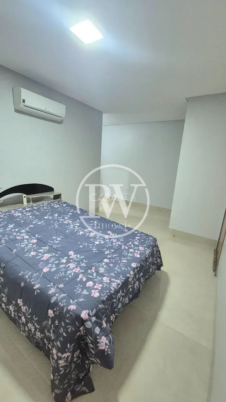 Sobrado à venda em condominio fechado, 4 quartos