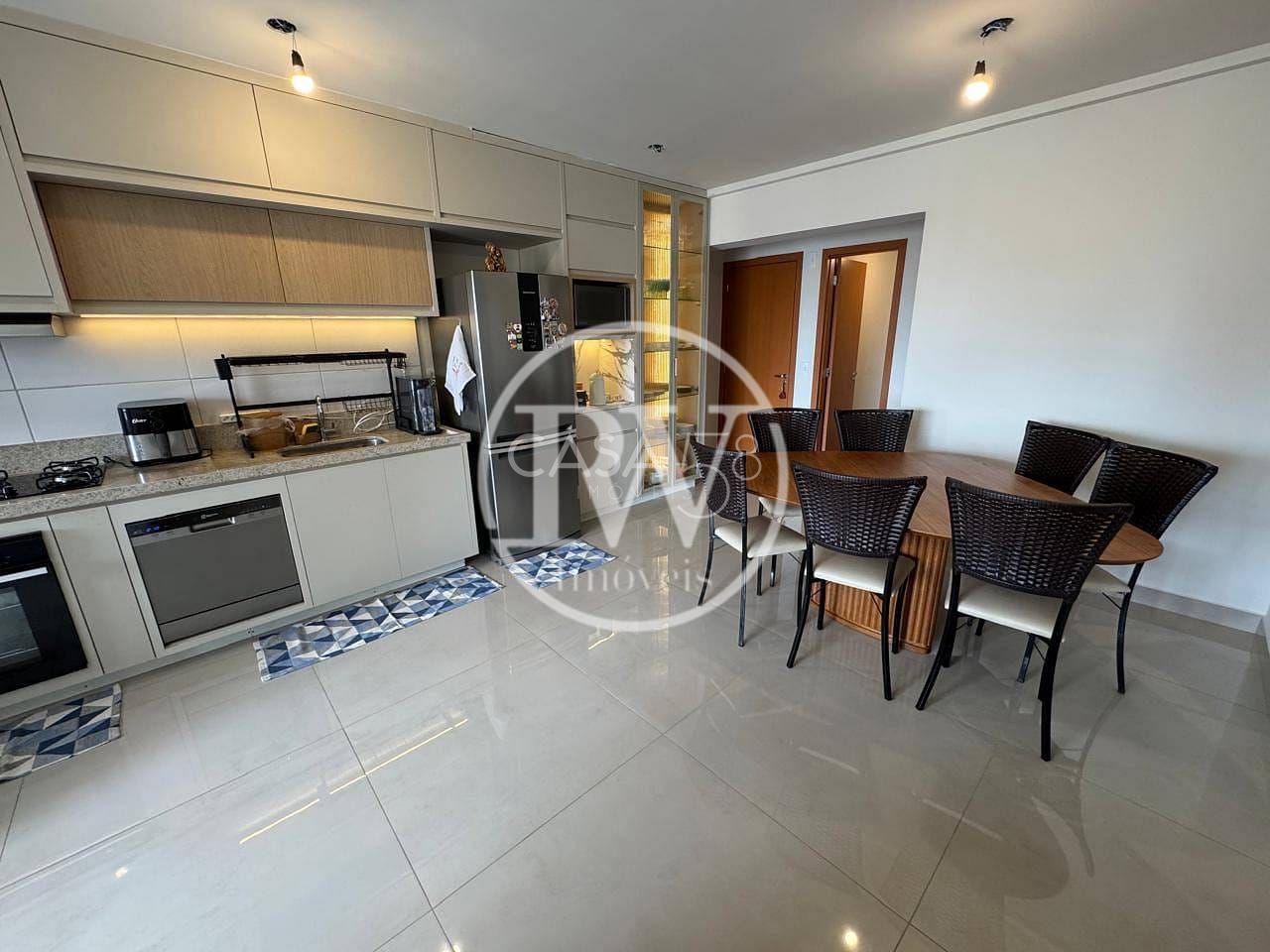 Apartamento à venda no Setor Bueno – 3 suítes, 87m², varanda estendida, 2 vagas