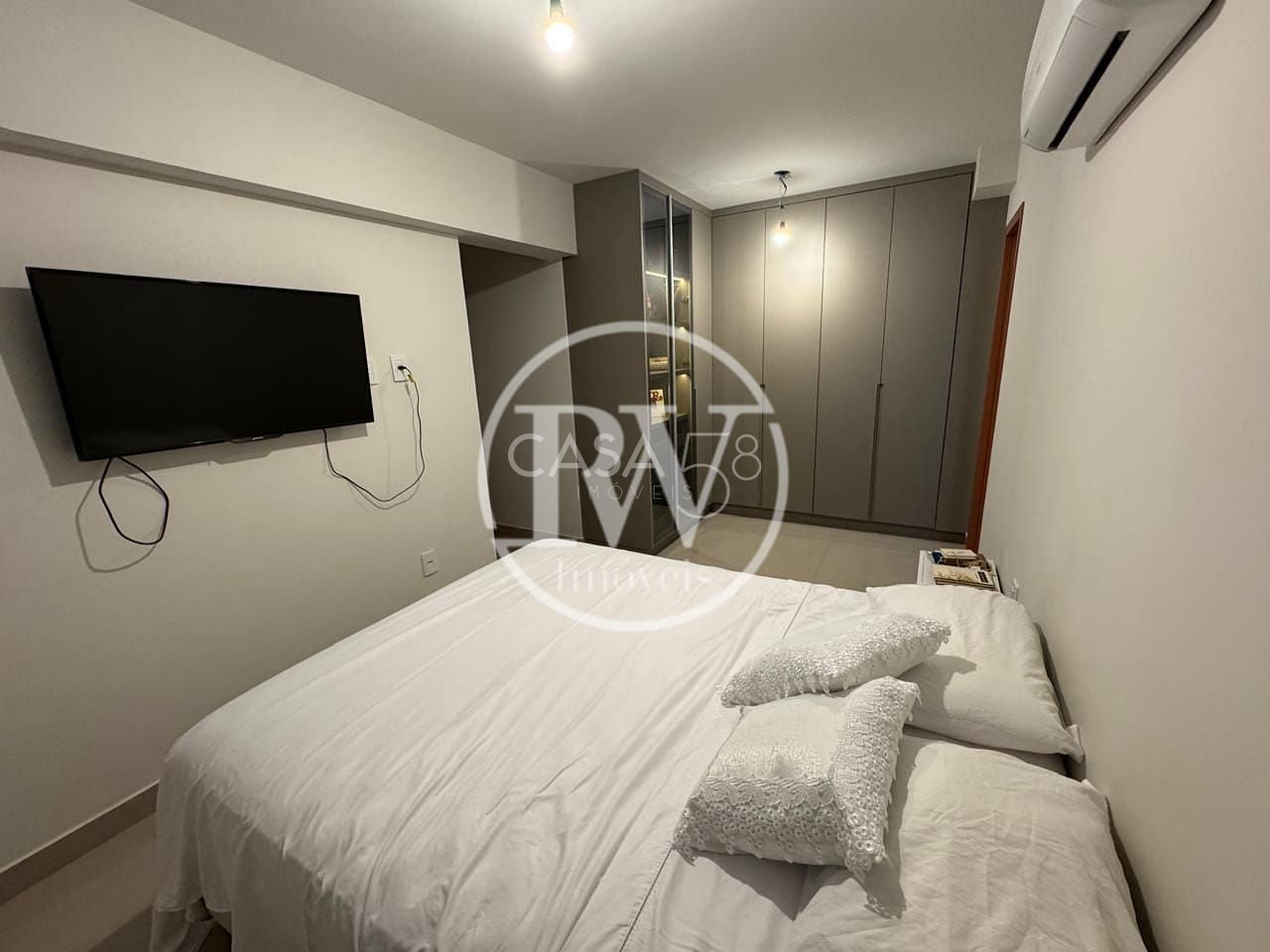 Apartamento à venda no Setor Bueno – 3 suítes, 87m², varanda estendida, 2 vagas