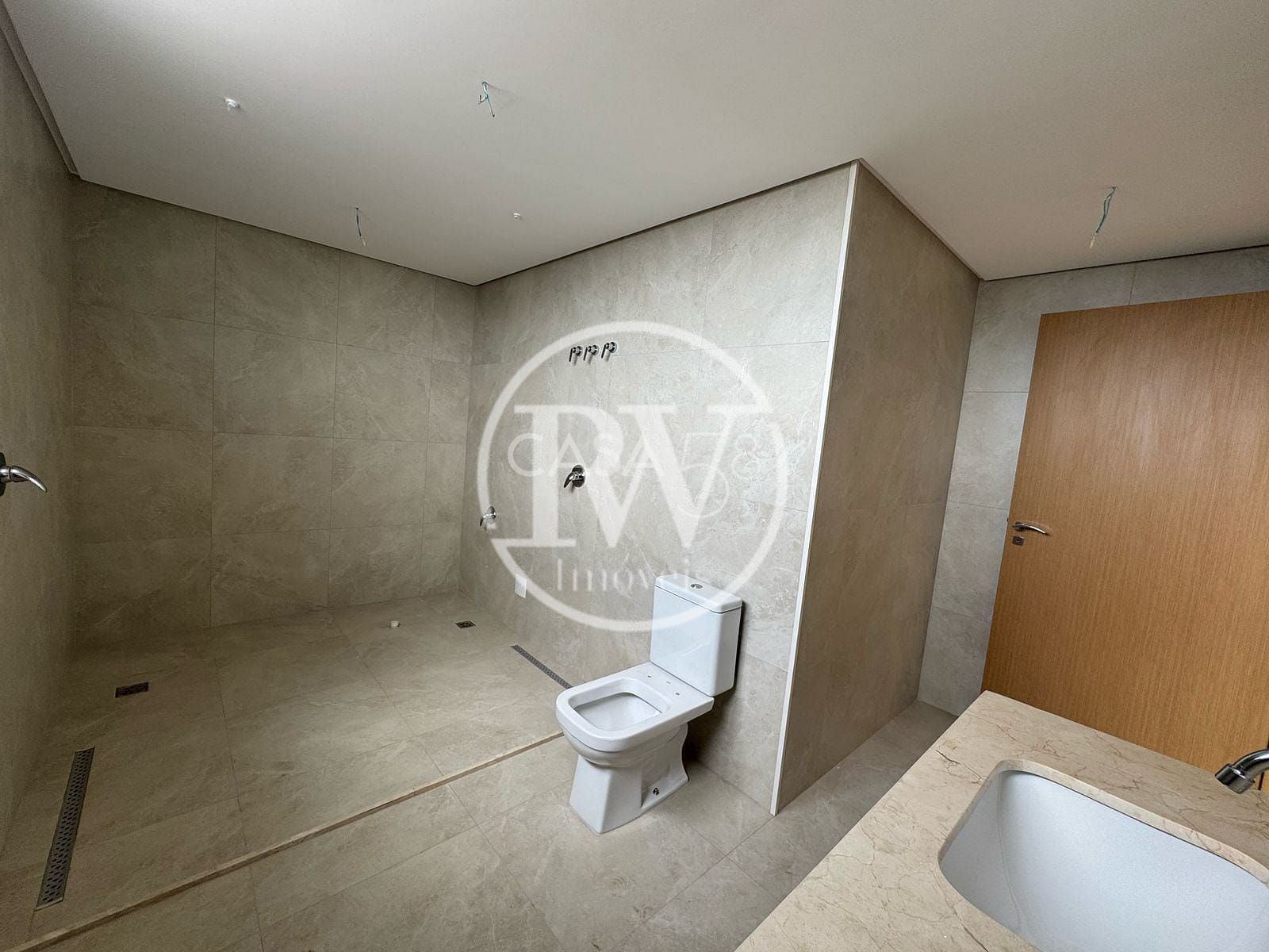 Apartamento à Venda no Skygarden Marista – 4 Suítes – 227m² – 38º Andar