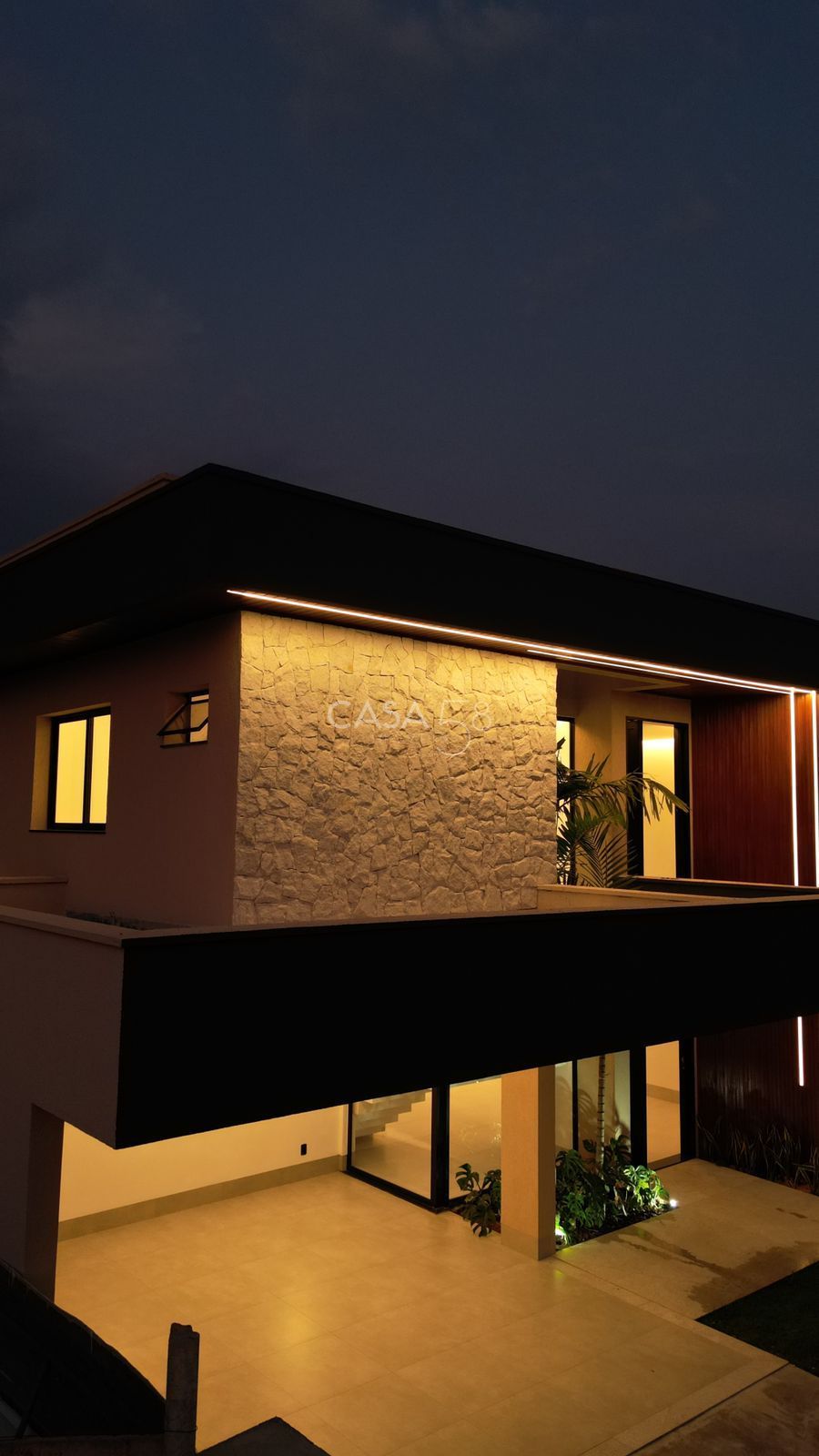 Sobrado 4 Suítes – 270m² Construídos – 470m² Terreno –Portal do Sol Golf Garden