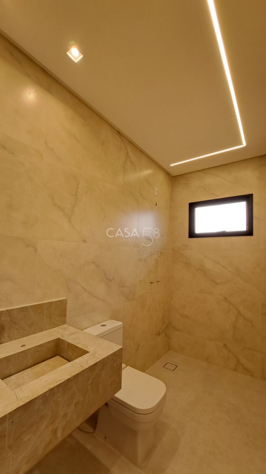 Sobrado 4 Suítes – 270m² Construídos – 470m² Terreno –Portal do Sol Golf Garden