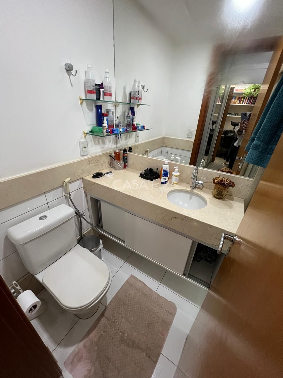 Apartamento Mobiliado no Residencial Gran Swiss – 4 Suítes – 3 Vagas, Escaninho