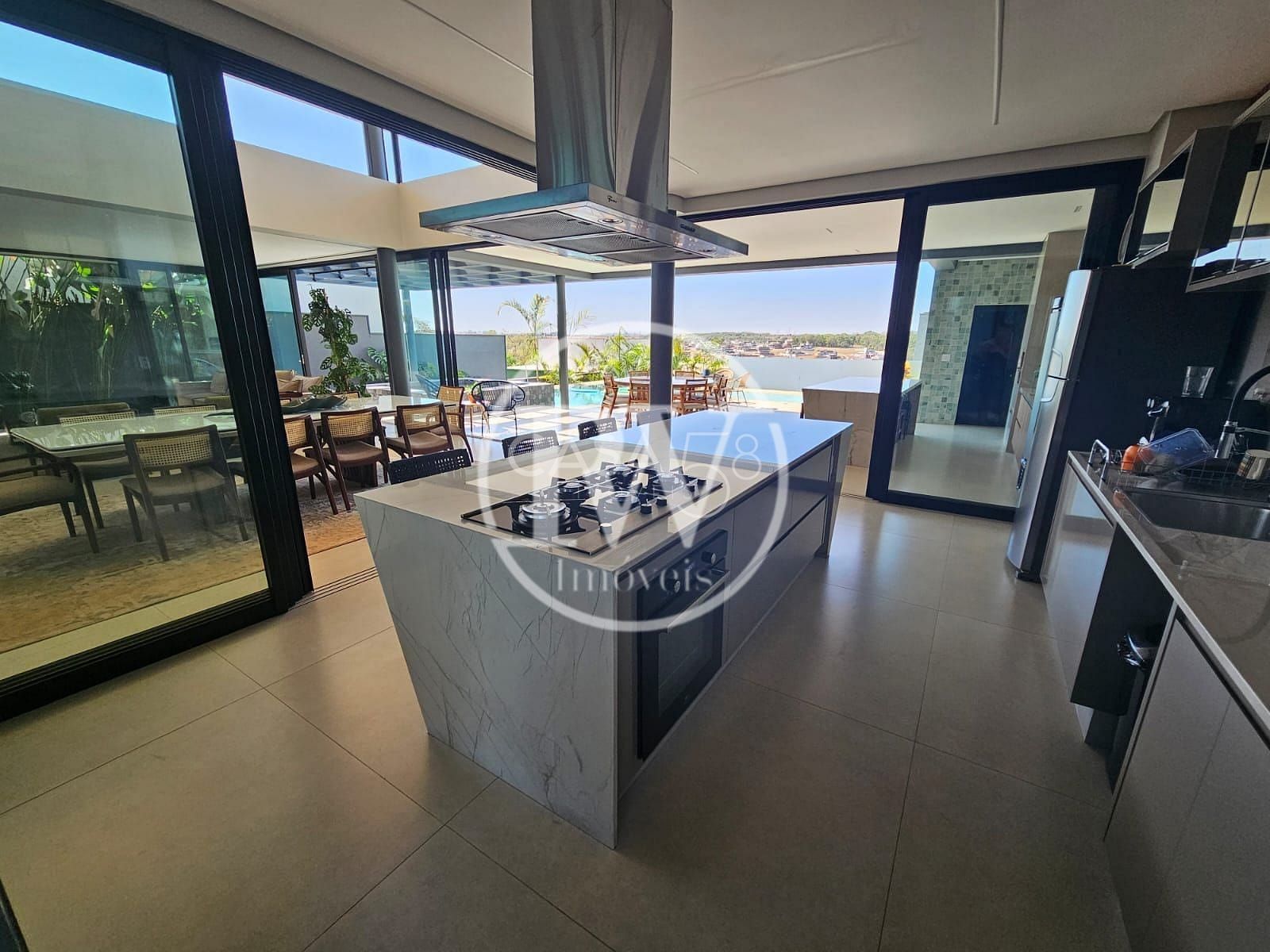 Casa de Luxo à Venda no Condomínio Jardins Munique – Goiânia | 590m² 4 Suítes