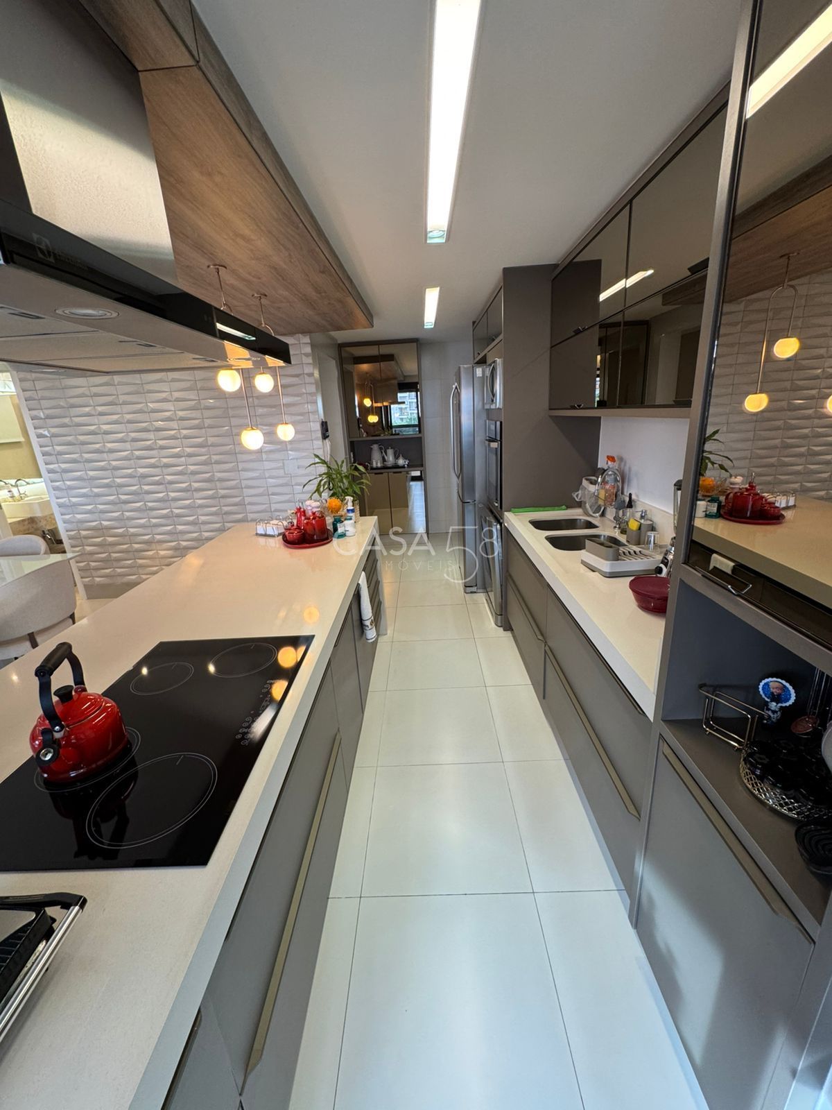 Apartamento à Venda no Premier Vision – 3 Suítes, 150 m² Mobiliado