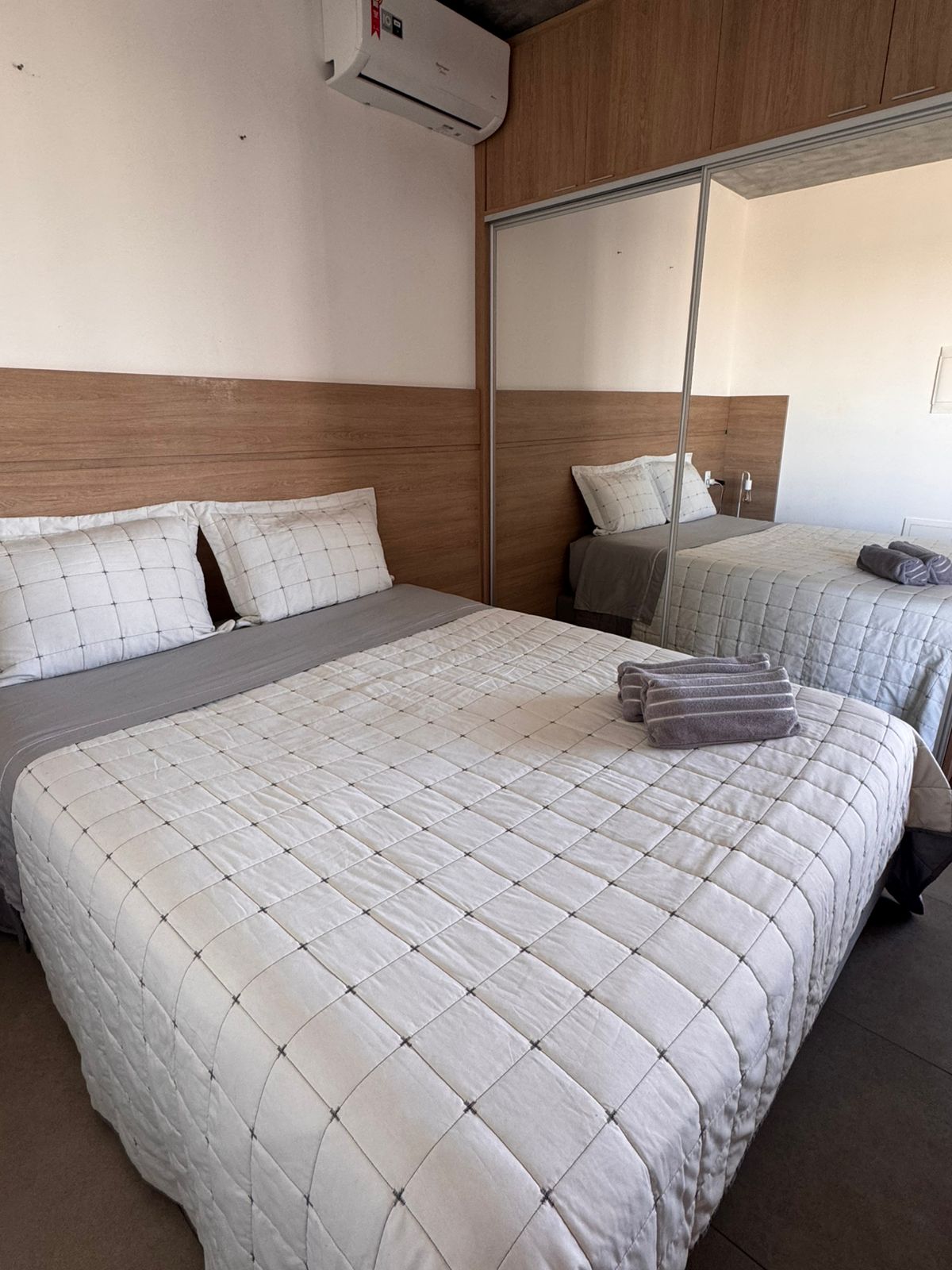 Flat para aluguel / mobiliado / 1 vaga / predio novo / rooftop no 38º / jacuzzi / piscina