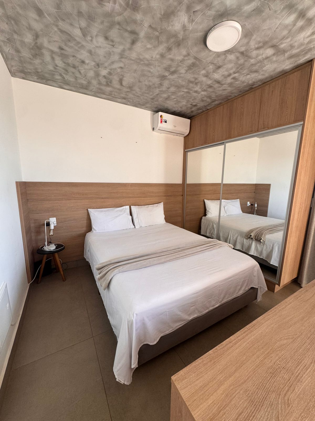 Flat para aluguel / mobiliado / 1 vaga / predio novo / rooftop no 38º / jacuzzi / piscina