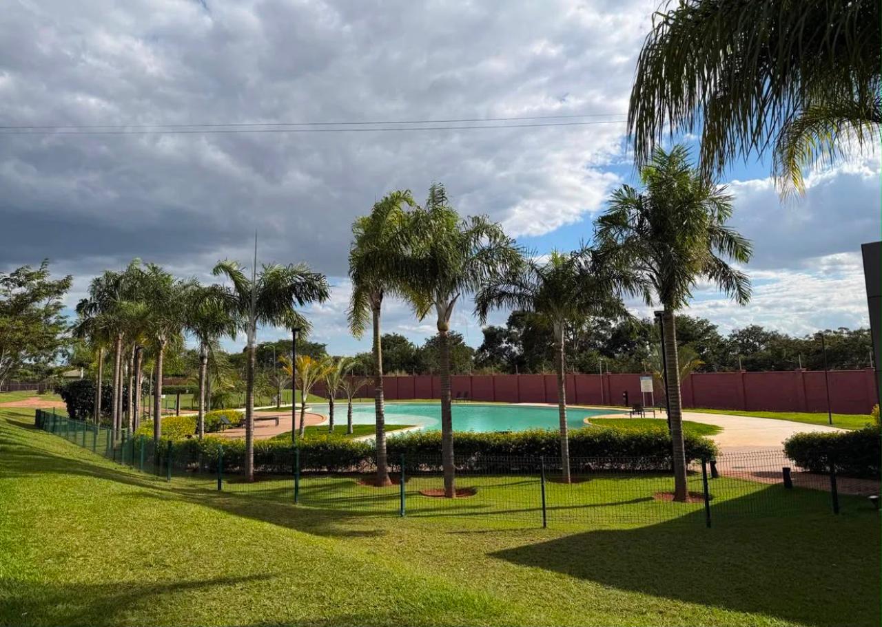 Venda de terreno condominio fechado / Jardins Capri / FGR / com agio / financiamento direto