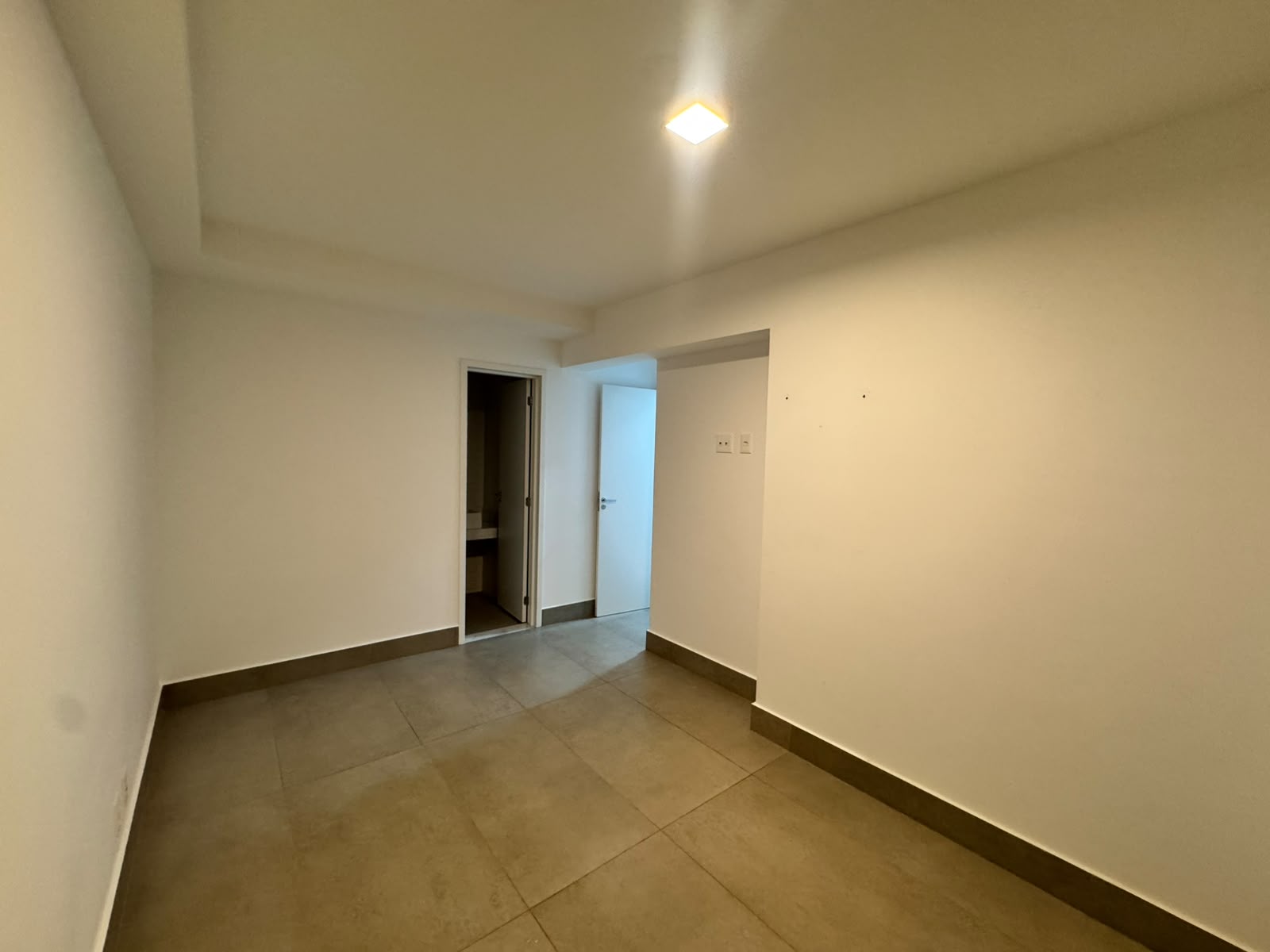 Apartamento à venda / Setor Oeste / no ID VIDA URBANA / 2 Quartos/ 65,7m2 / sem mobília / ótima renda com Airbnb