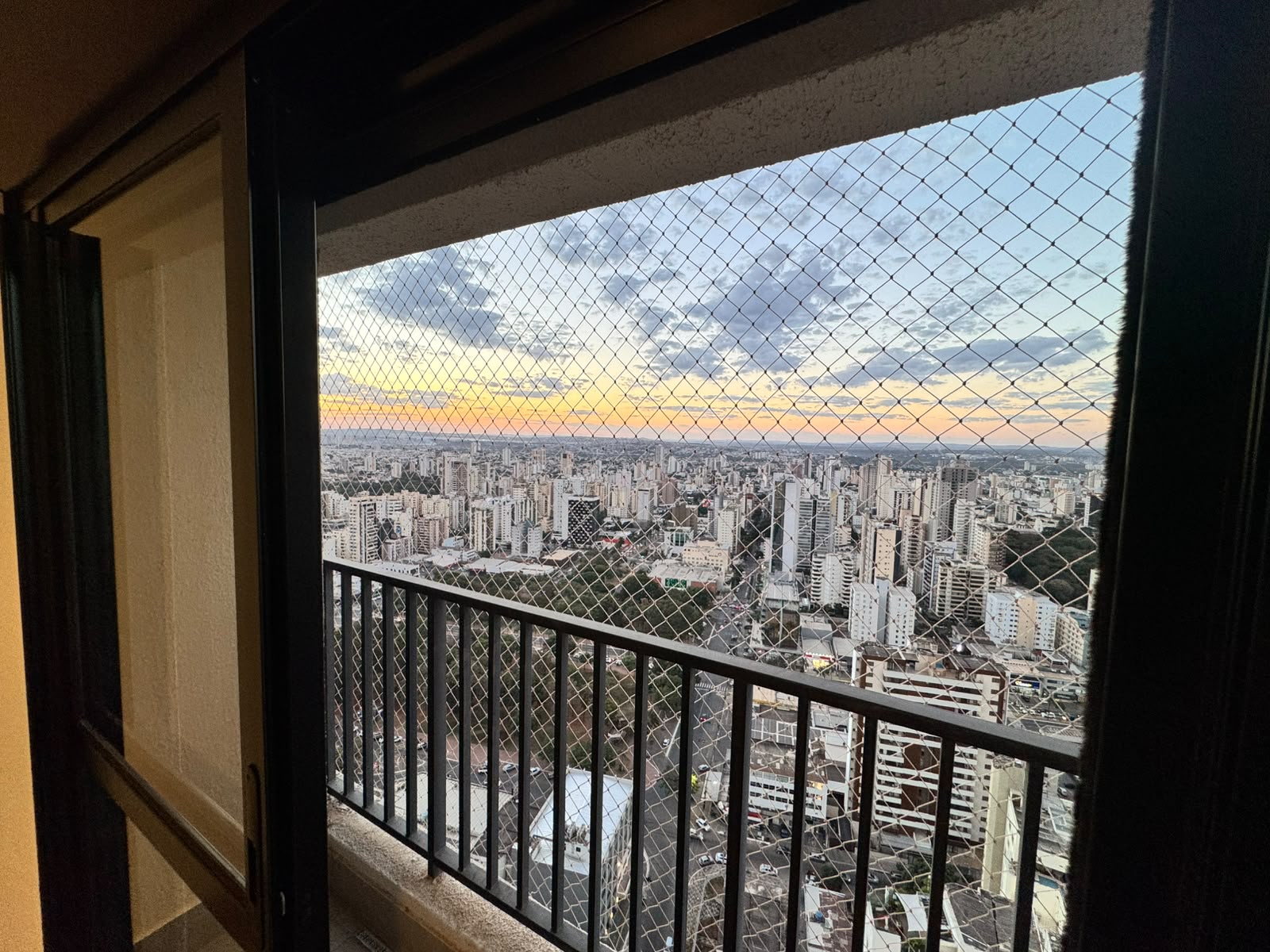 Apartamento à venda / Setor Oeste / no ID VIDA URBANA / 2 Quartos/ 65,7m2 / sem mobília / ótima renda com Airbnb