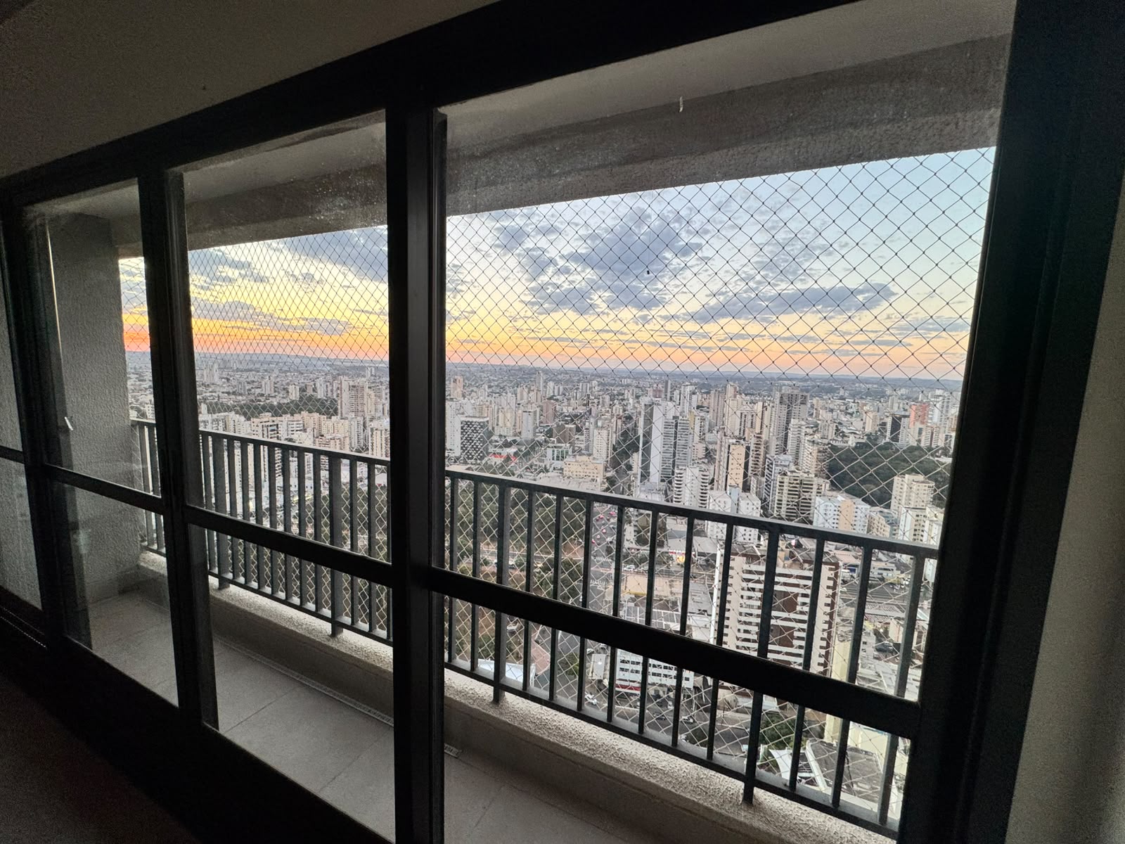 Apartamento à venda / Setor Oeste / no ID VIDA URBANA / 2 Quartos/ 65,7m2 / sem mobília / ótima renda com Airbnb