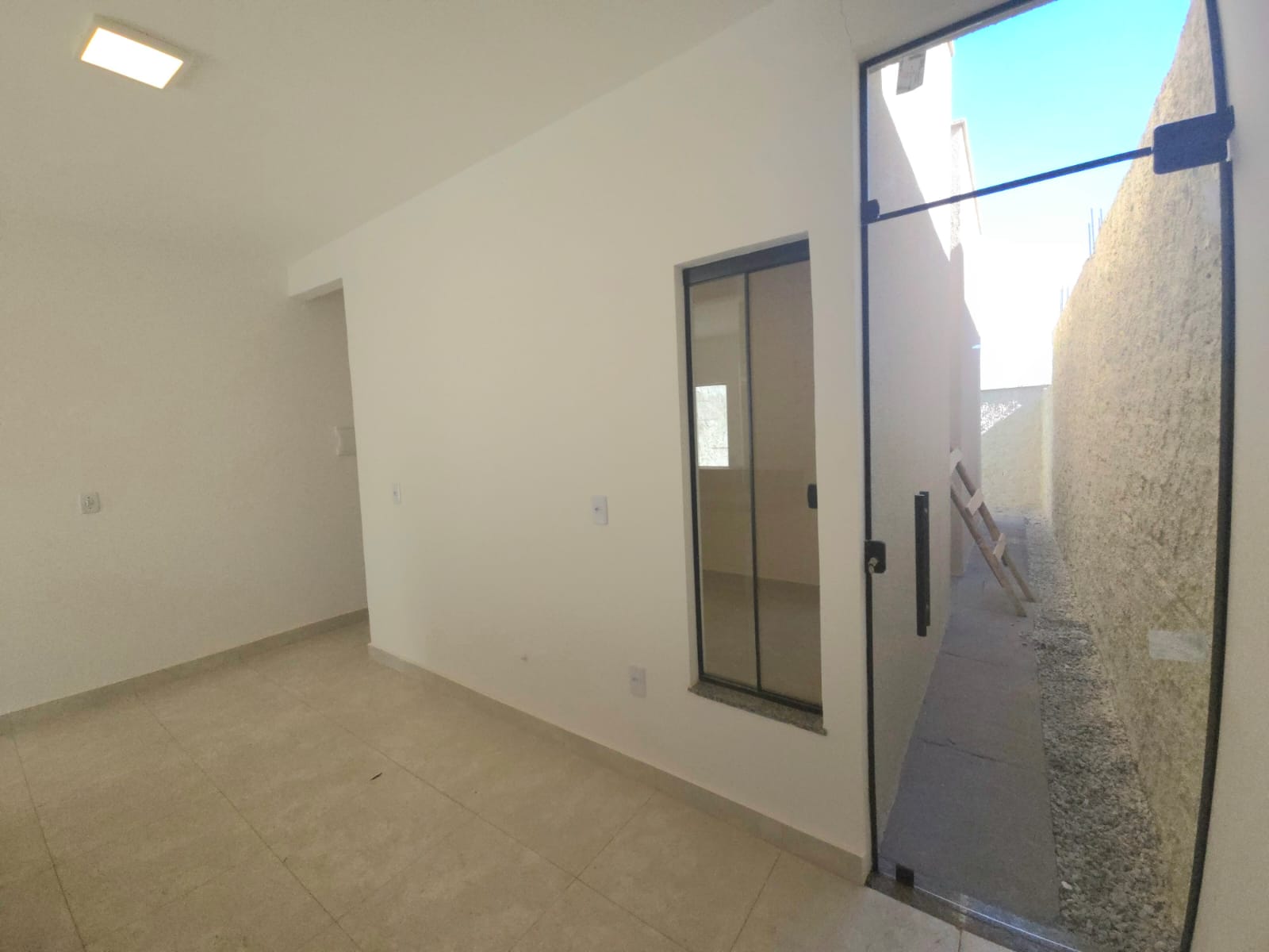 Casa com 2 quartos a venda / GO 040 / próximo ao Madre Germana e terminal Maranata / Goiania