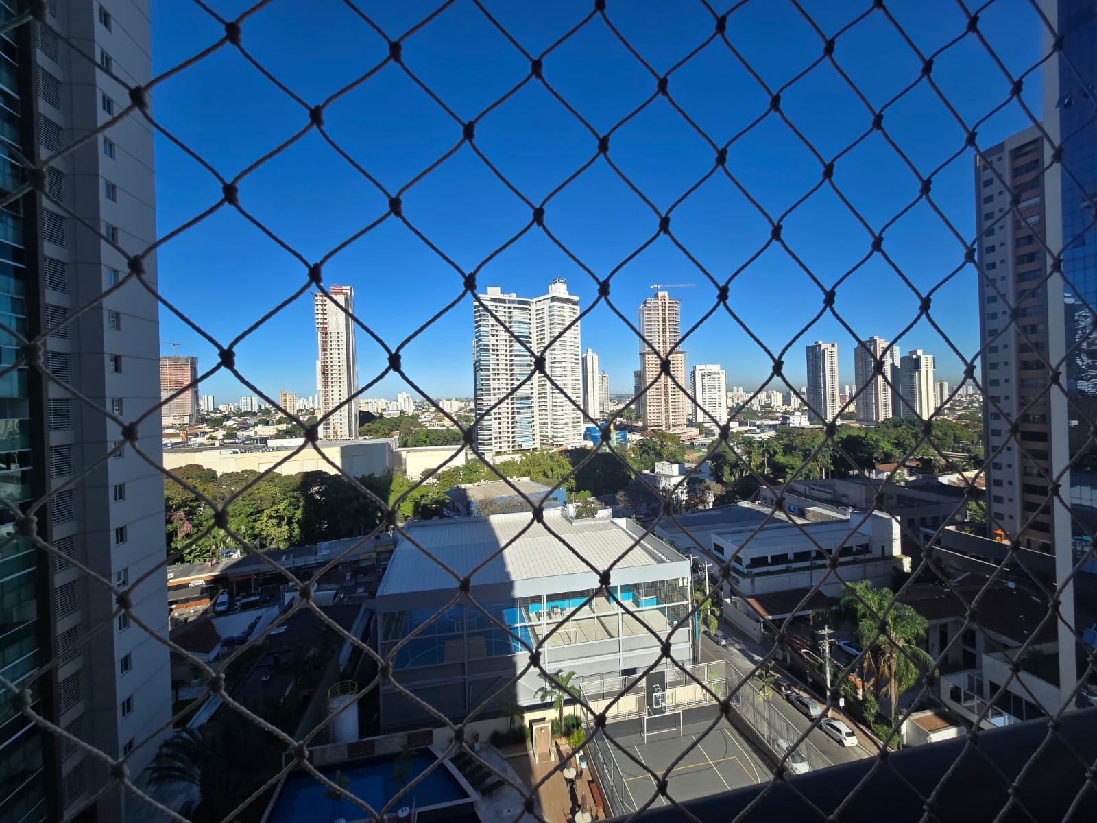 Apartamento à venda 104 m² / Setor Bueno / 2 suítes / lavabo / projeto luminotécnico e armários / prédio novo / Rua T-30
