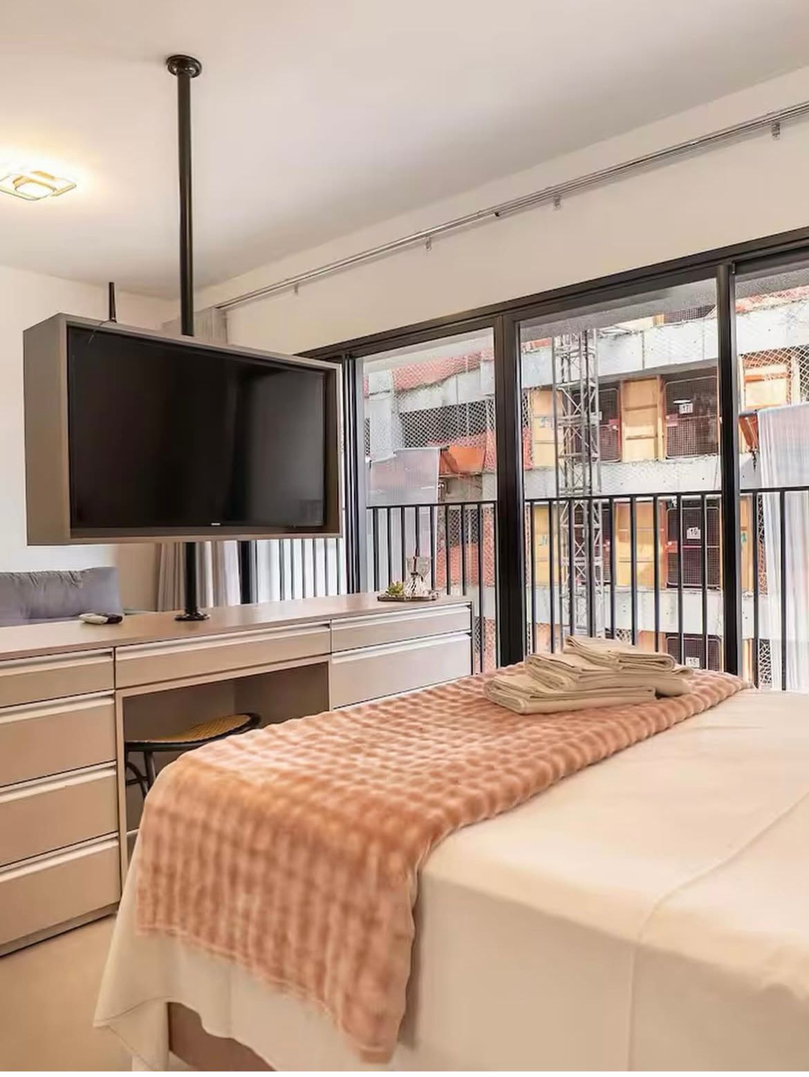 Flat à venda Setor Bueno / 44 m² / mobiliado e decorado / prédio novo / próximo ao Goiânia Shopping