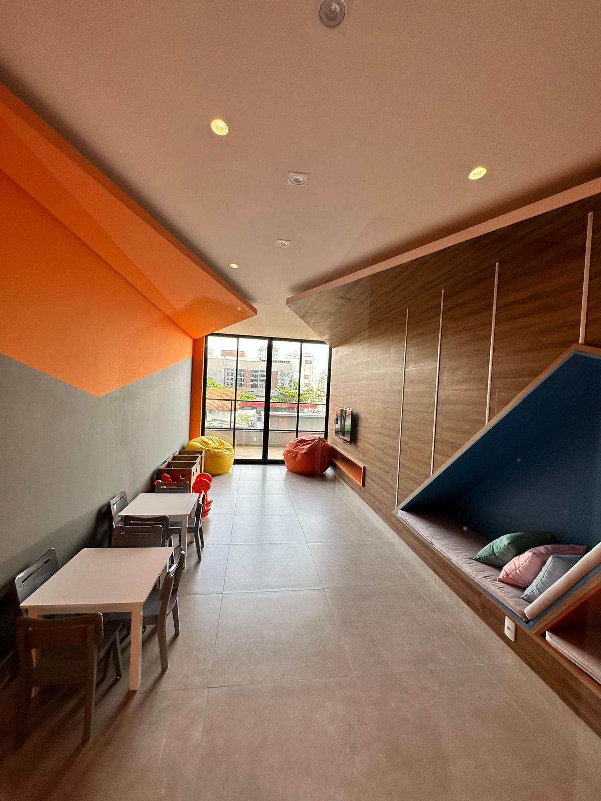 Apartamento aluguel / 2 quartos / 1 suite / mobiliado / Setor Bueno proximo Goiania shopping / predio novo / 1 vaga