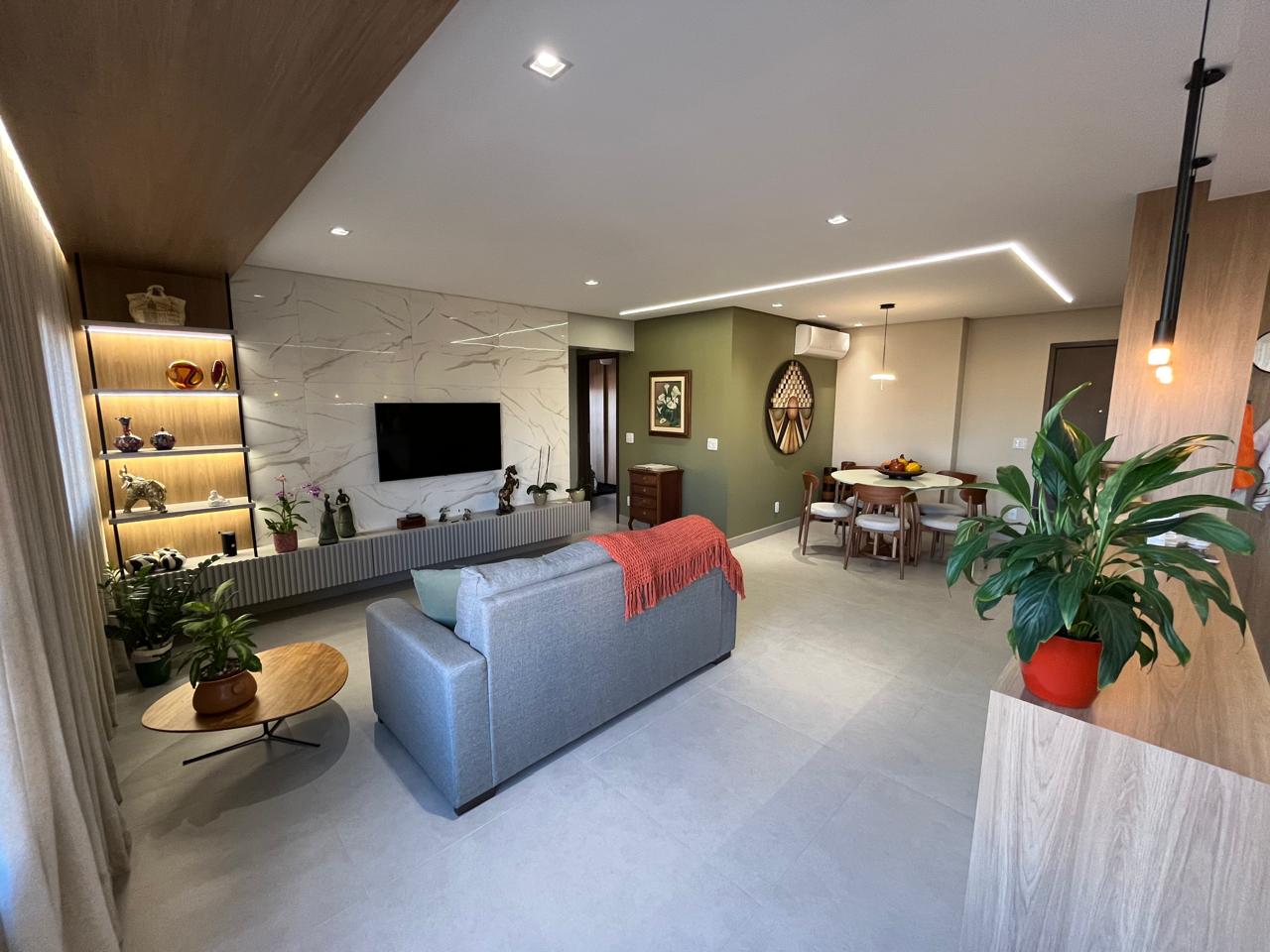 Apartamento à venda Setor Bueno / 87 m² / 02 suítes / lavabo e varanda / com vista privilegiada para o Parque Vaca Brava / 2 vagas / mobiliado