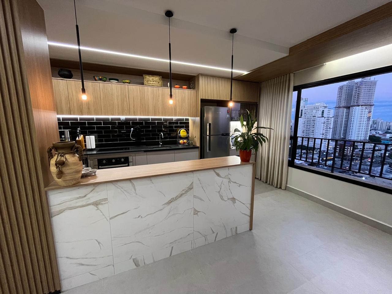 Apartamento à venda Setor Bueno / 87 m² / 02 suítes / lavabo e varanda / com vista privilegiada para o Parque Vaca Brava / 2 vagas / mobiliado