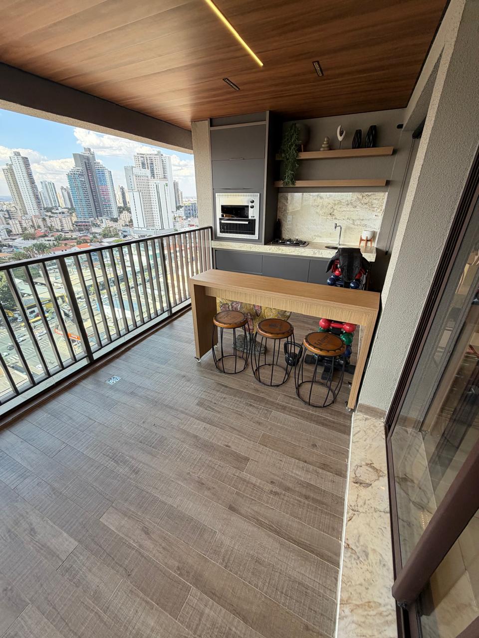 Apartamento de Alto Padrão à venda no Deck 23 Opus / 3 suítes / 204m² / 3 vagas / Mobiliado / Setor Bueno