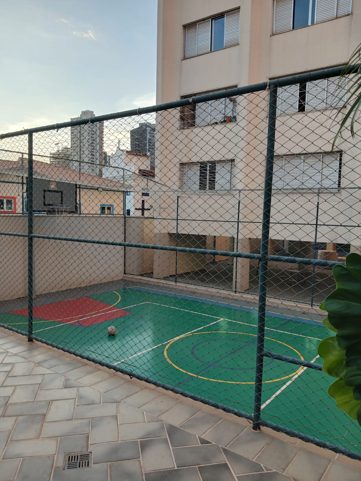 Apartamento à Venda no Edifício Itatiaia / 4 quartos / 1 suíte / 2 vagas / Setor Marista