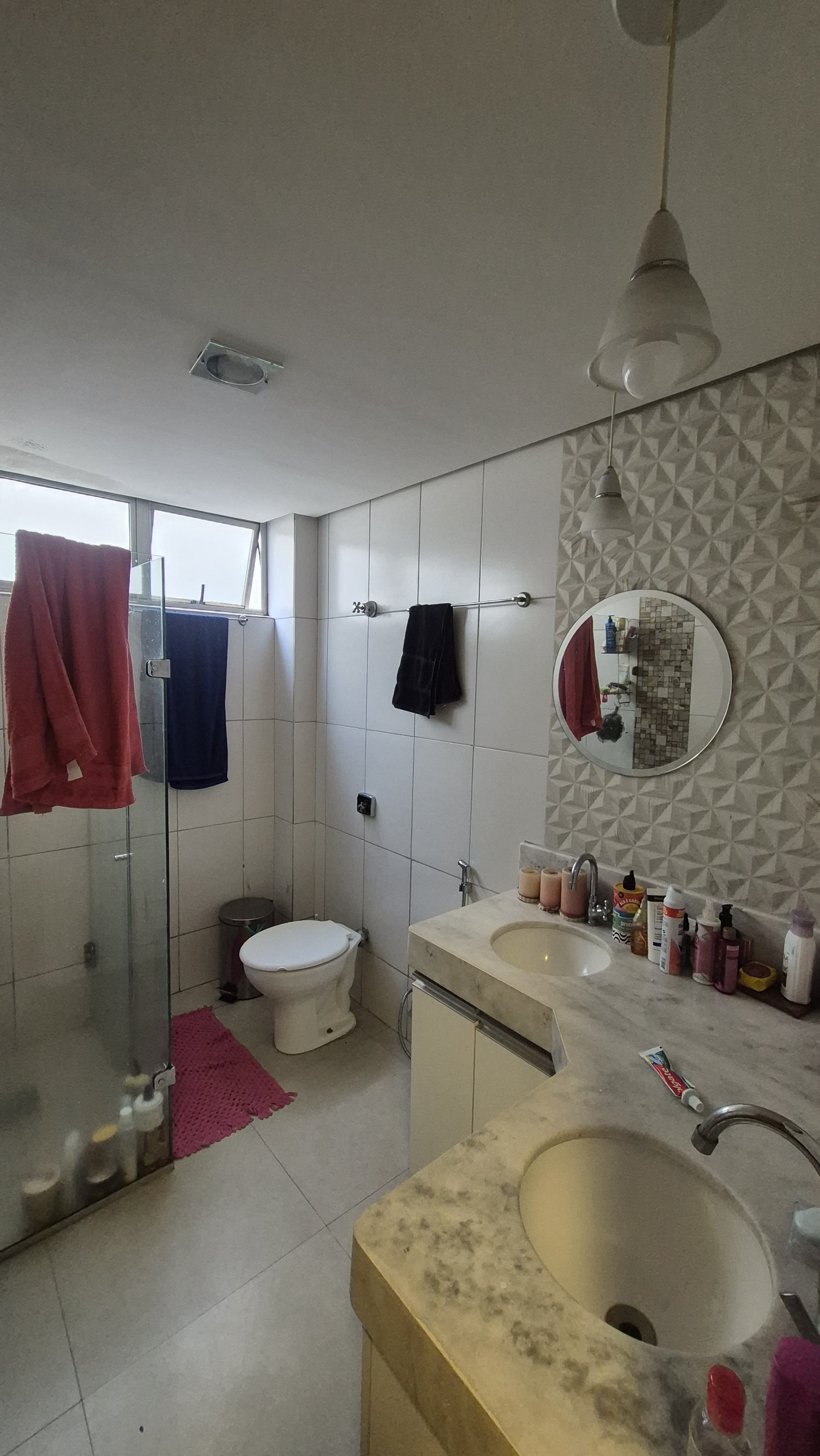 Apartamento à Venda no Edifício Itatiaia / 4 quartos / 1 suíte / 2 vagas / Setor Marista