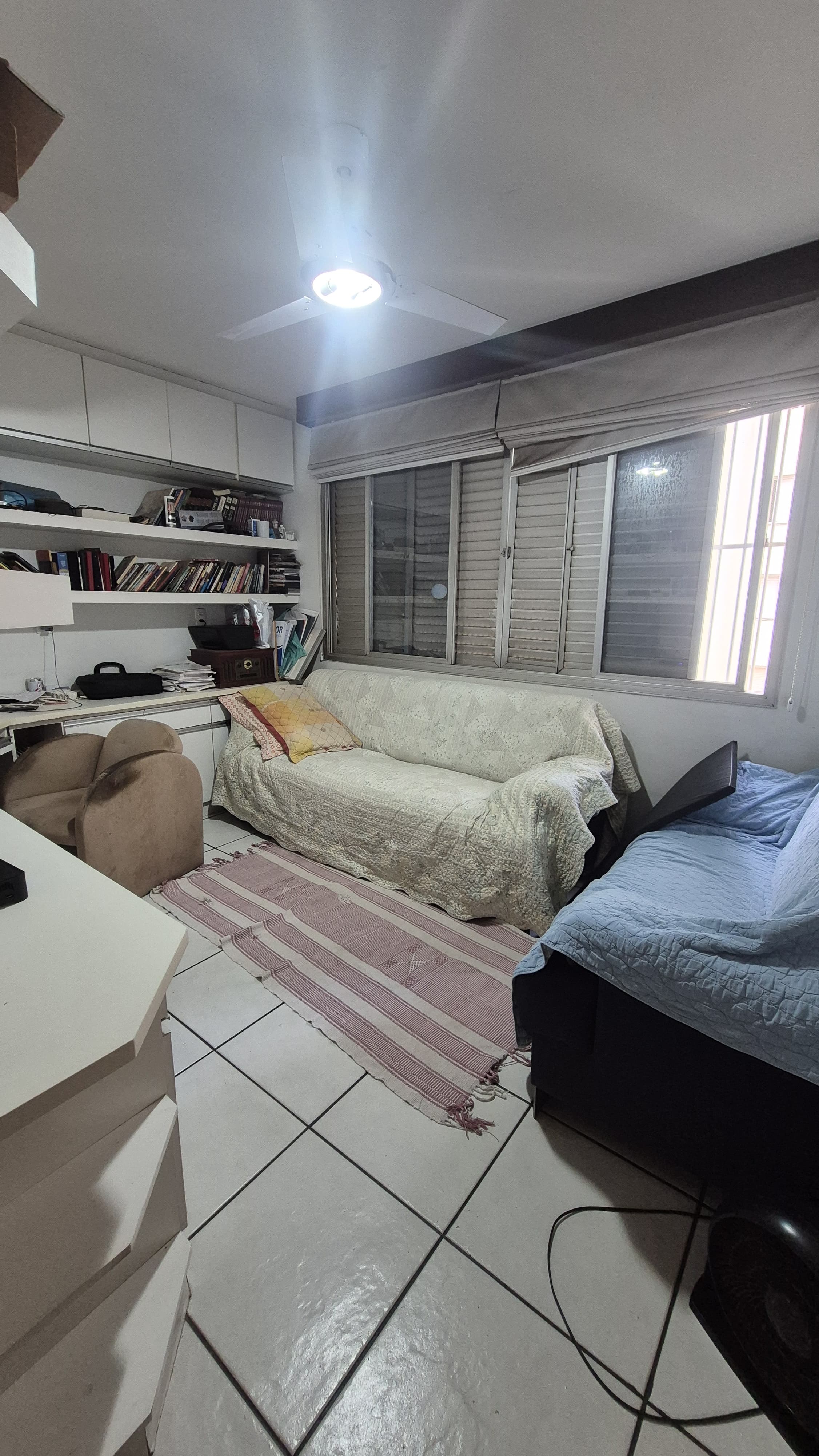 Apartamento à Venda no Edifício Itatiaia / 4 quartos / 1 suíte / 2 vagas / Setor Marista