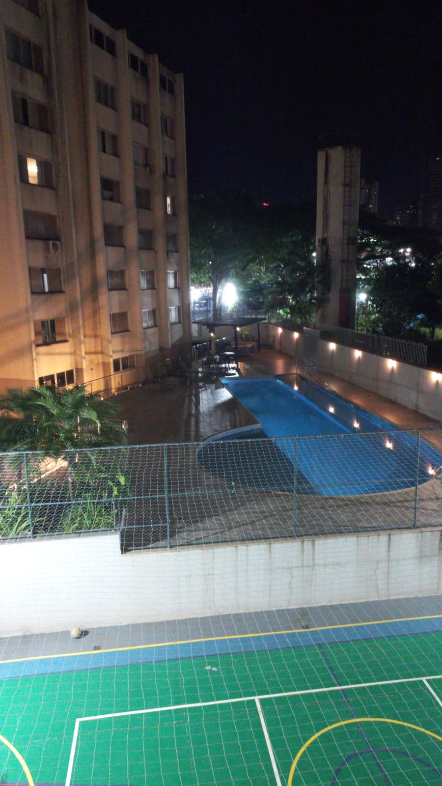 Apartamento à Venda no Edifício Itatiaia / 4 quartos / 1 suíte / 2 vagas / Setor Marista