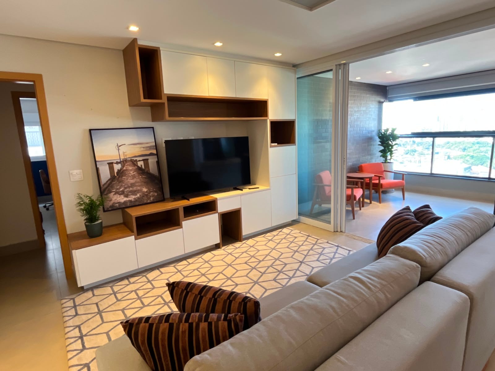 Aluguel de Apartamento no Residencial Maxxi 135 / 3 suítes / 2 vagas / 121m² / Setor Marista