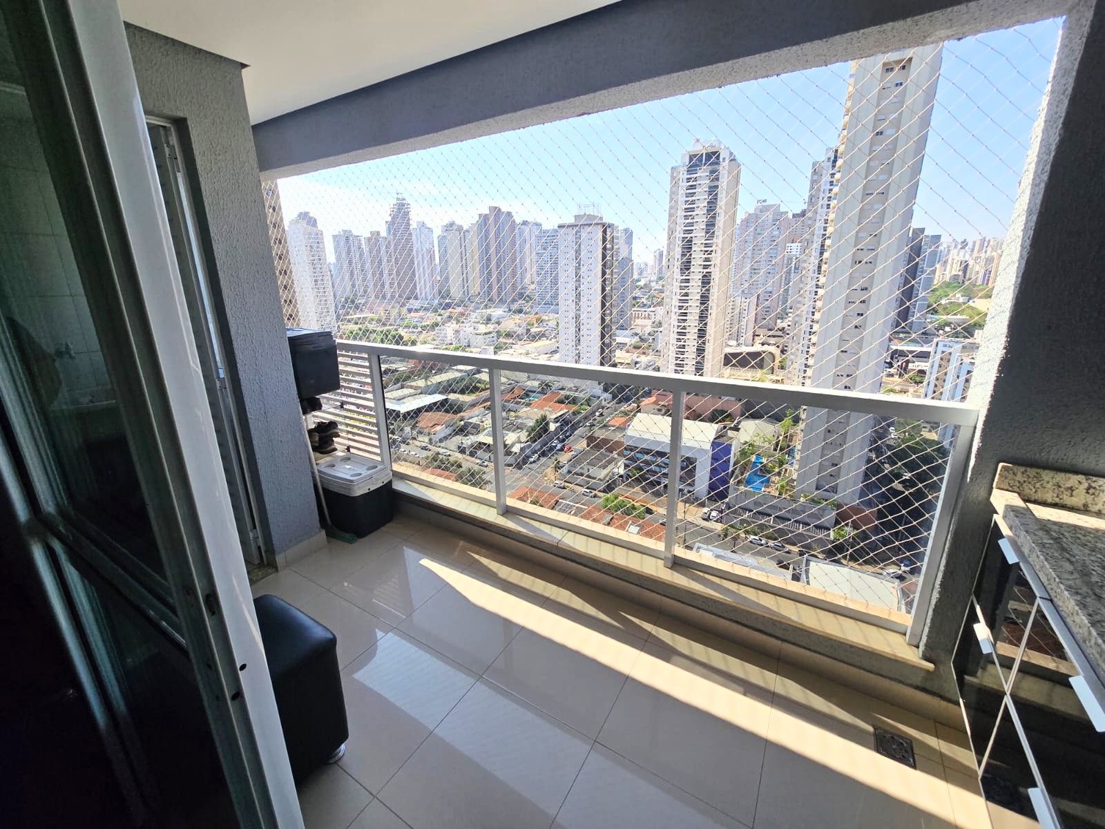 Apartamento à Venda no The Expression / 2 quartos / 1 suíte / 1 vaga / 67m² / andar Alto / varanda / nascente / Setor Bueno