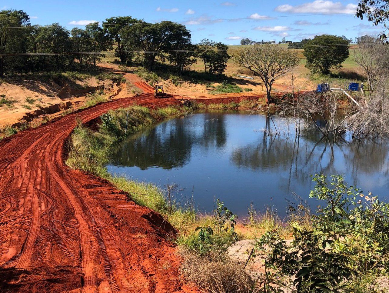 Fazenda à Venda em Serranópolis / 3038 hectares de área total / 1200 hectares de área em lavouras / benfeitorias completas / 2.429 hectares de área aberta