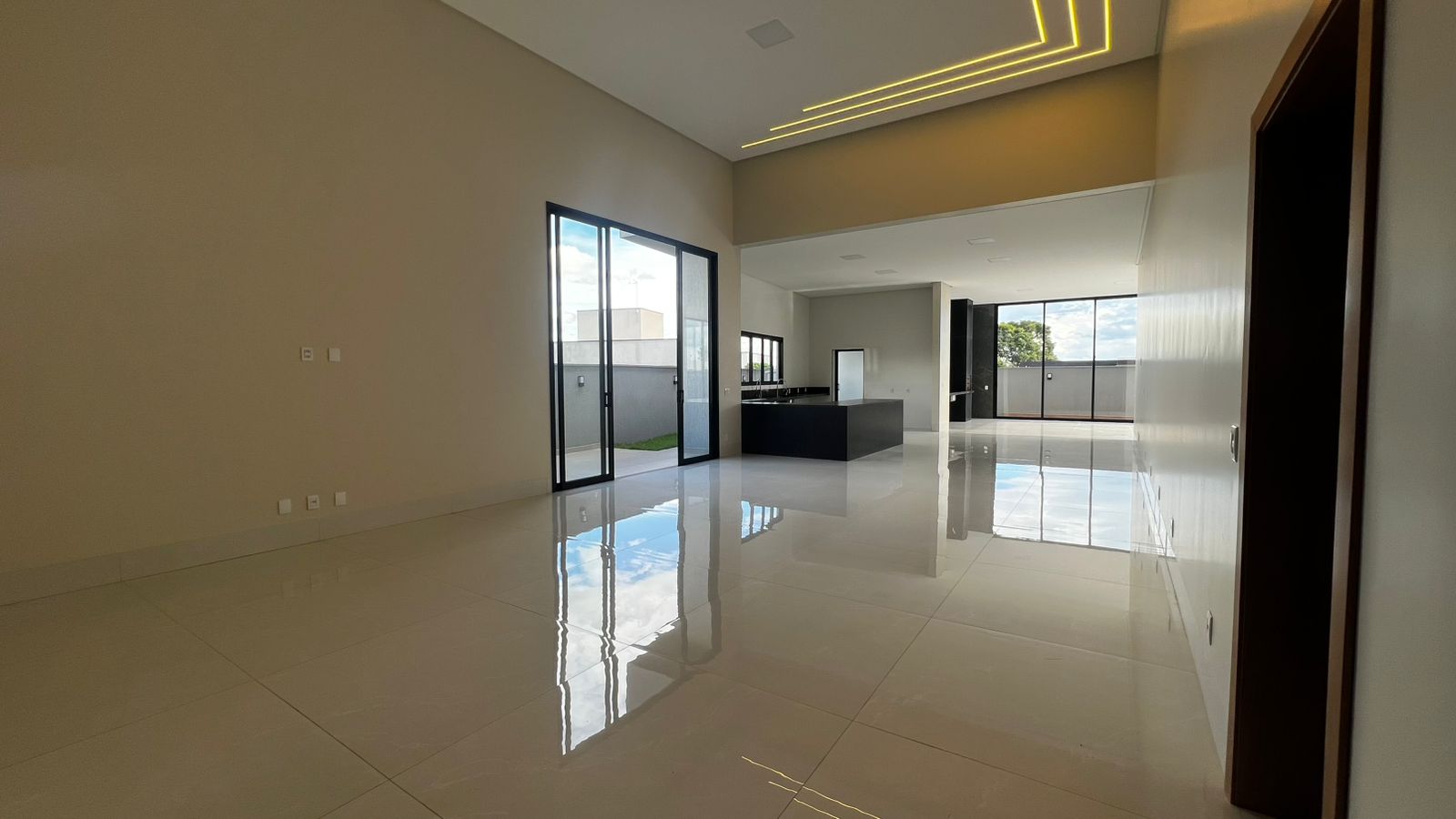 Casa à Venda no Portal do Sol Green (Goiânia Golf Clube)