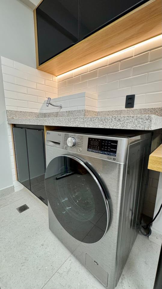 Apartamento à venda Setor Bueno / 2 suítes com lavabo / mobiliado / automatizado e comando de voz Alexa / pronto para Airbnb