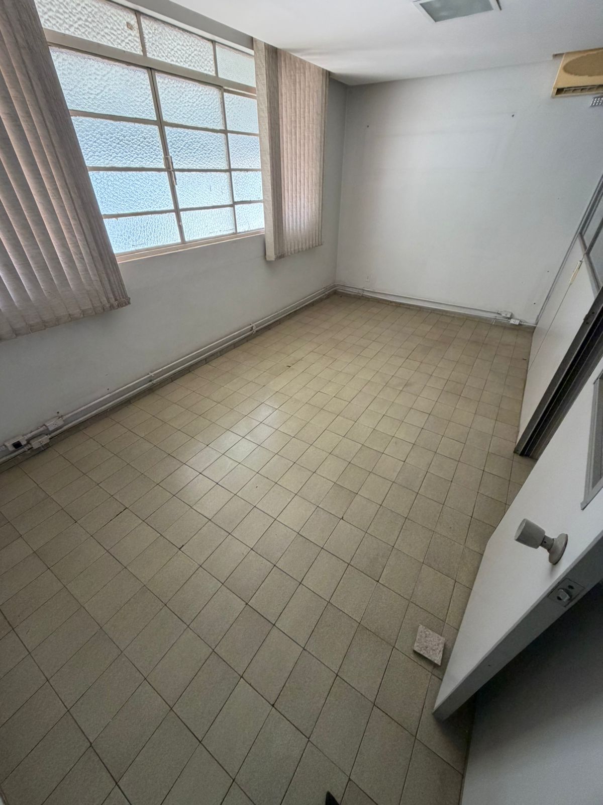 Imóvel Comercial à Venda em Goiânia – Localização Estratégica na Nova Suíça!