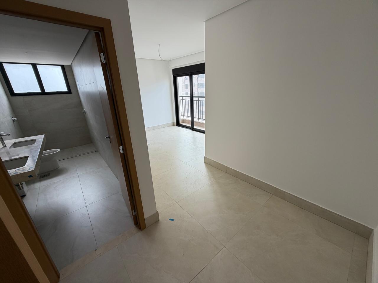 Apartamento Alto Padrão no Residencial Arte Verde - 4 Suítes Plenas com Elevador Privativo, Setor Marista