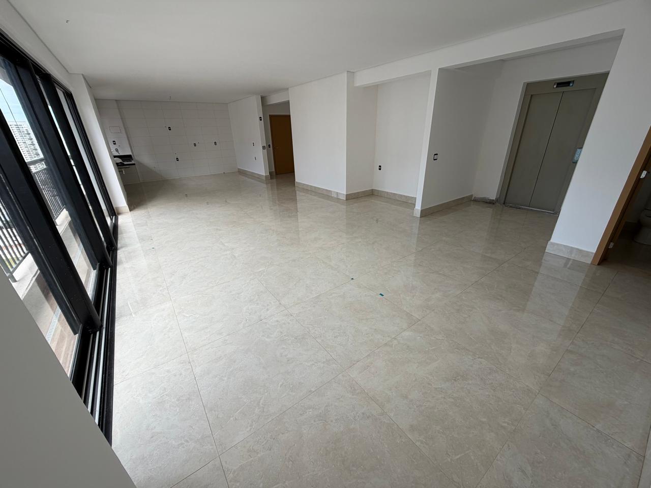 Apartamento Alto Padrão no Residencial Arte Verde - 4 Suítes Plenas com Elevador Privativo, Setor Marista