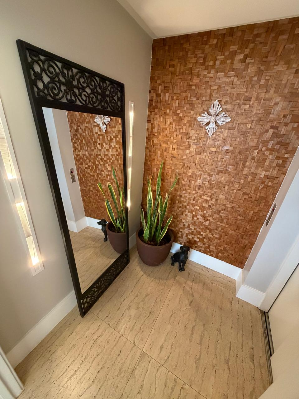 Apto no Chateau Bougainville Lifestyle com 3 suítes e 1 quarto no Marista